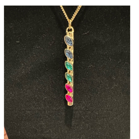 Multicolored Faux Stone Pendant 32 inches with 2" extender - Picture 2 of 3